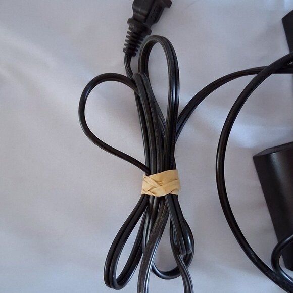 Pair of Logitech Black R-10 Speakers - Tested Good Working Order - Picture 10 of 10